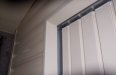 Kunststof blokhut | detail sectionaal deur